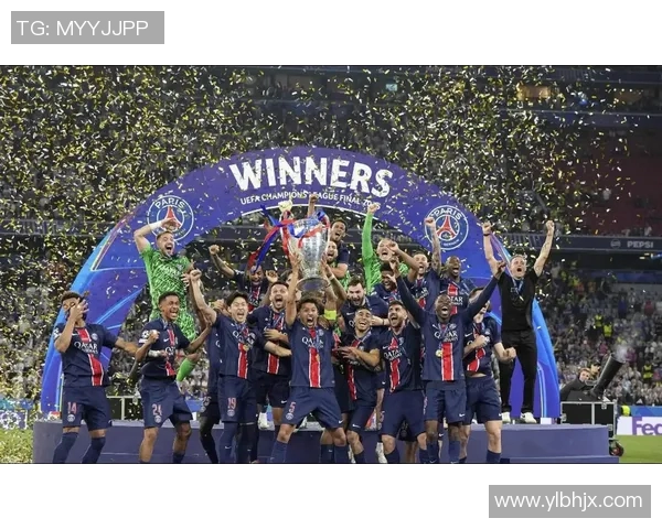 名字相似的足球明星们在绿茵场上的精彩对决与传奇故事 名字相似的足球明星们在绿茵场上的精彩对决与传奇故事