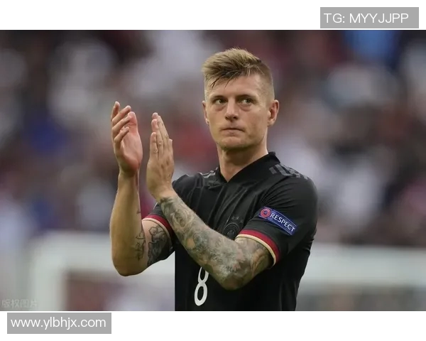 足球明星纹身贴草本的魅力与时尚潮流完美结合的探索之旅 足球明星纹身贴草本的魅力与时尚潮流完美结合的探索之旅