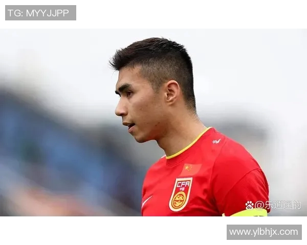 足球明星小身体照片展现运动之美与力量的完美结合